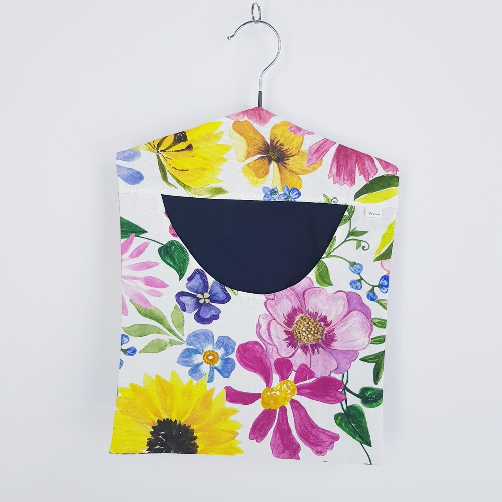 Peg Bag Handmade White Bright Floral Pattern Lined Laundry Clothes Peg Holder