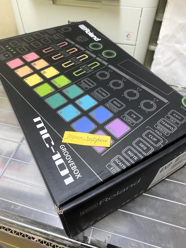 Roland / MC-101 GROOVEBOX AIRA