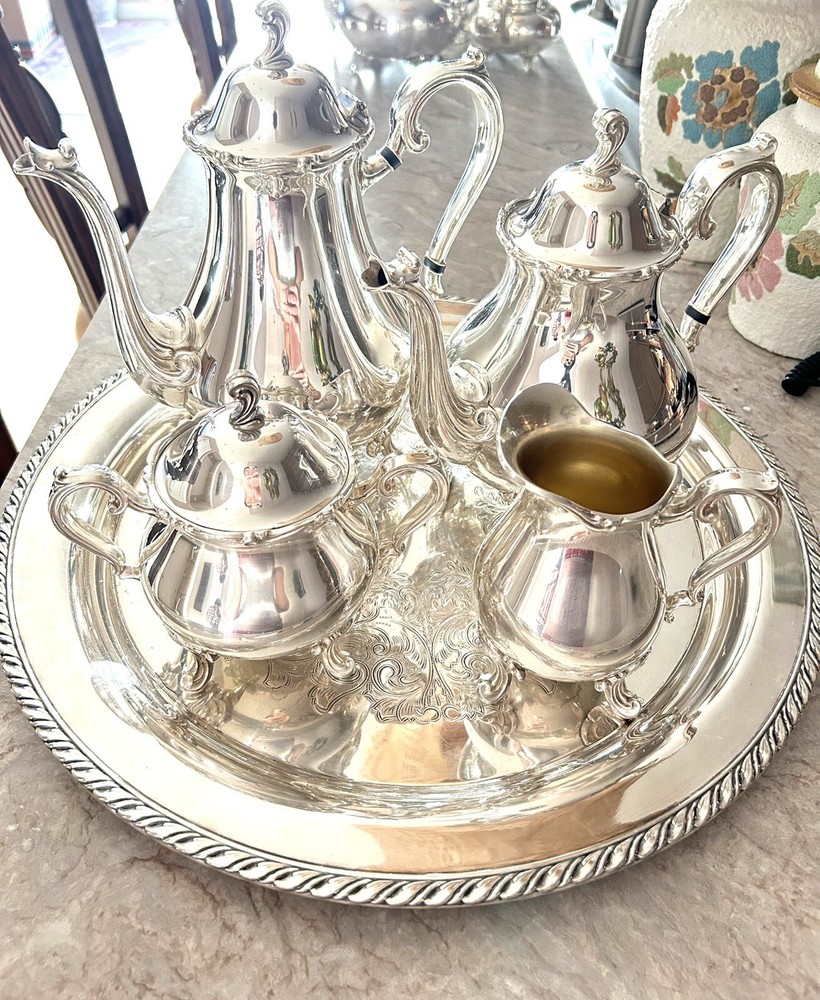 Wilcox International Coffee Set
