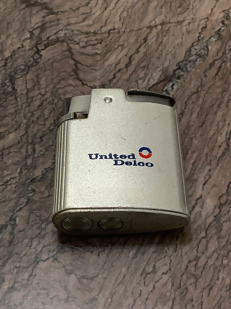 Vintage Ronson Varaflame Standard . US .