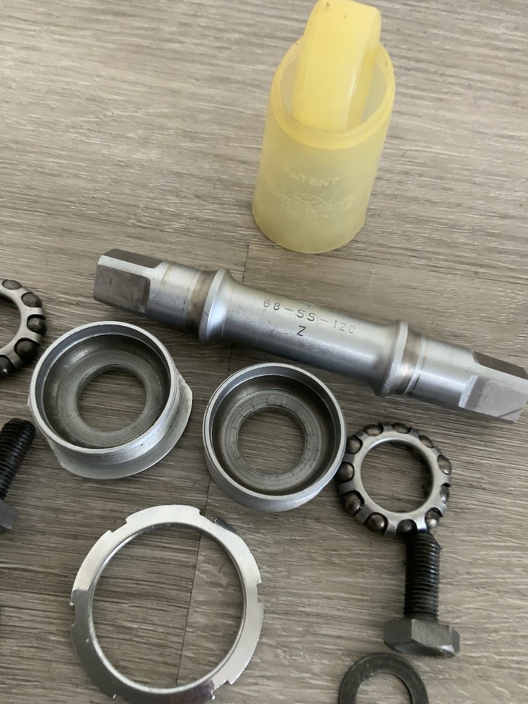 CAMPAGNOLO RECORD BOTTOM BRACKET 68-112 MM BRITISH THREADING
