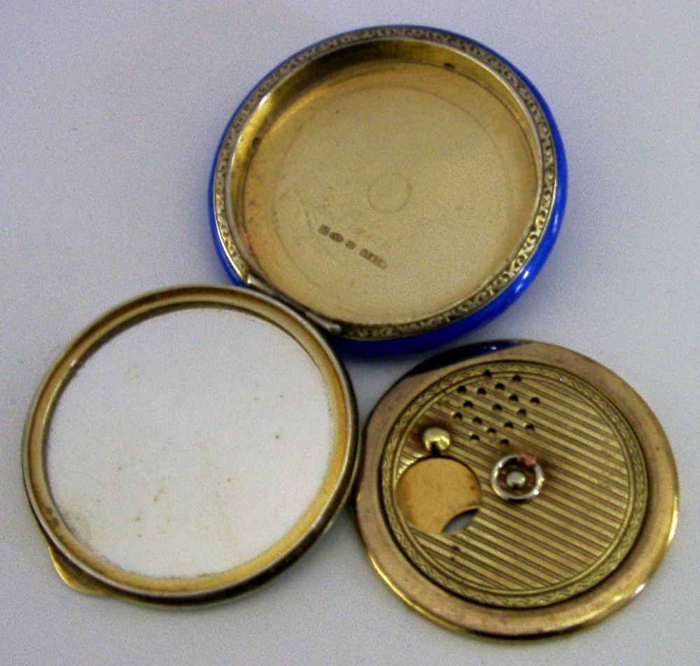 BEAUTIFUL SOLID STERLING SILVER ENAMEL COMPACT BOX 1927 ANTIQUE