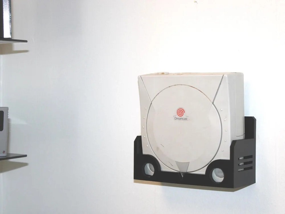Sega Dreamcast Wall Mount — 3D Printed Console Holder