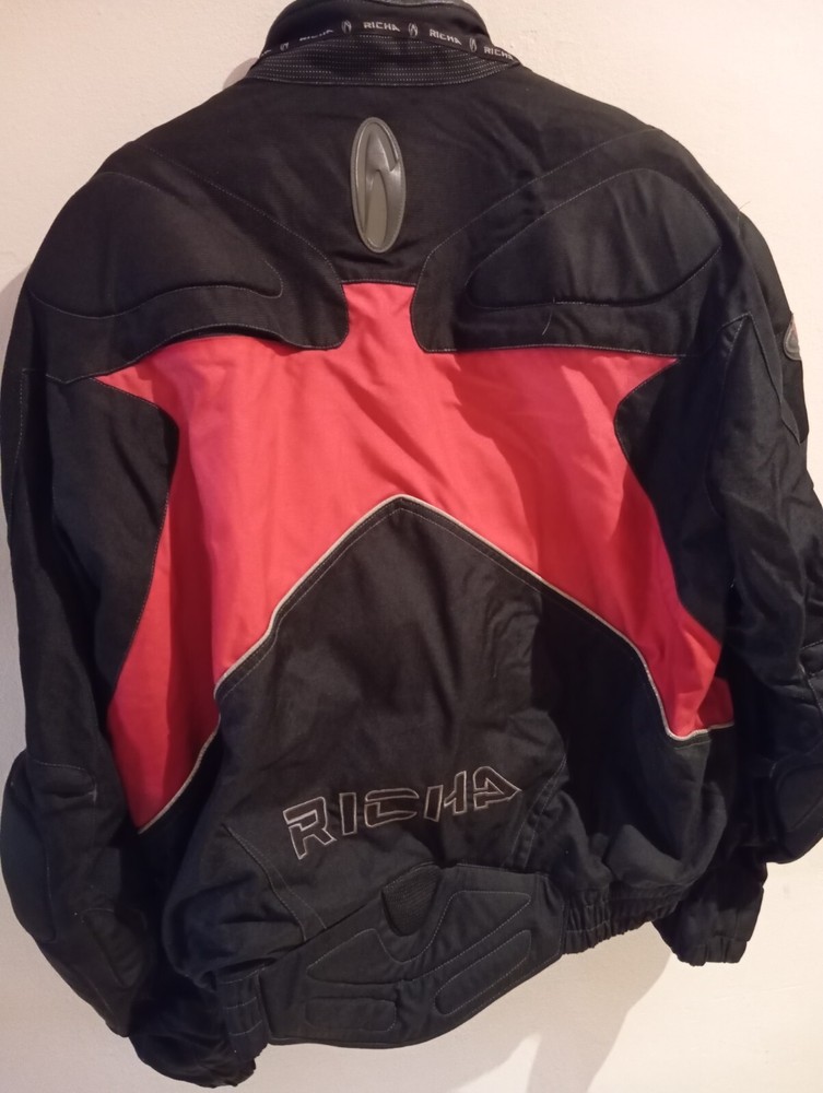 "Right Motorcycle Jacket: Unmatched Performance, Protection and Style