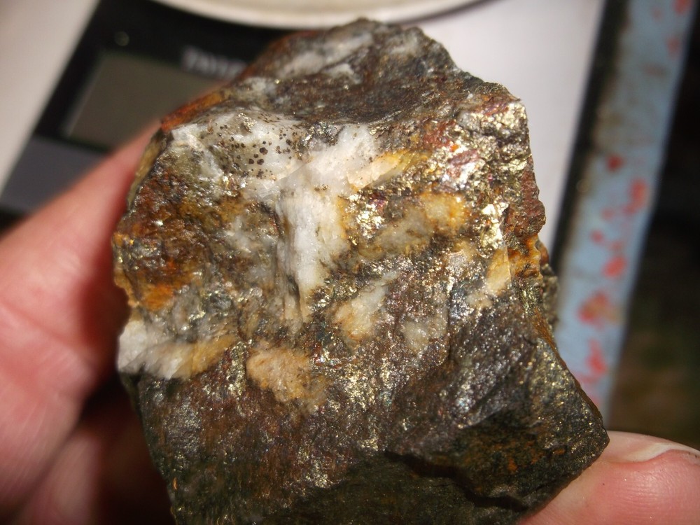 Gold, silver, copper, 151 grams samples ,ore high grade .