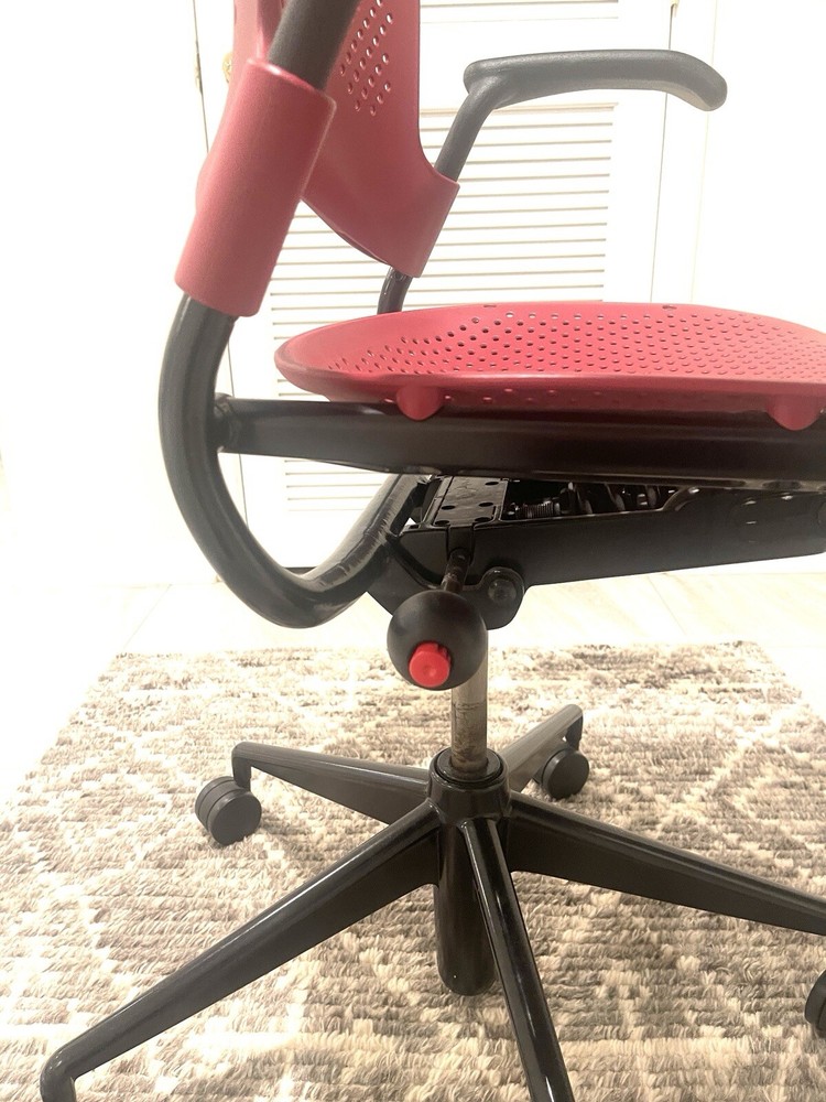 Herman Miller Multi/Purpose Caper Chair - Red