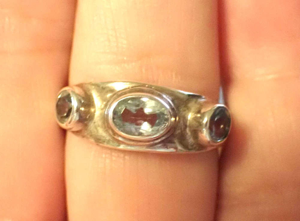 Blue Topaz in sterling Silver Ring  sz 7 3/4