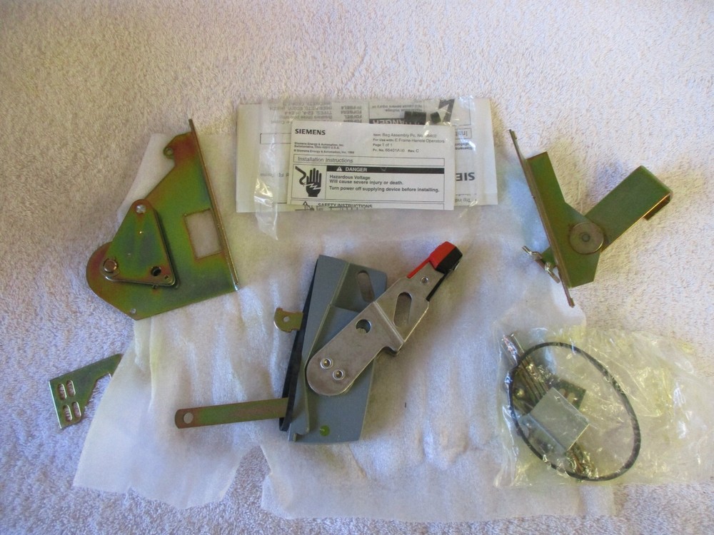 NIB Siemens Type ED Fixed Depth (RH) Handle Operator FDFBER