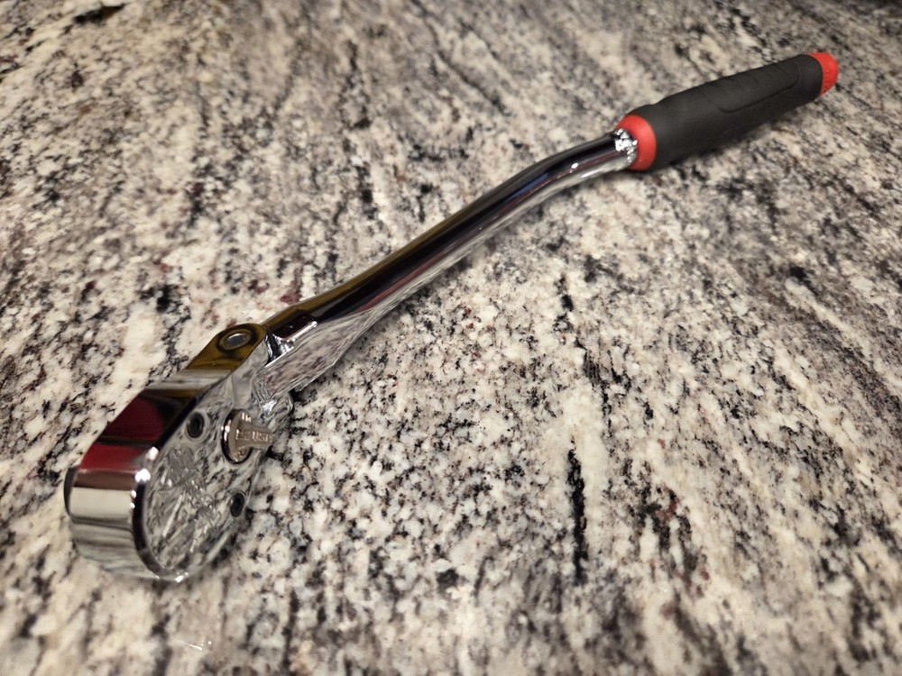 Mac Tools 3/8" AXIS Bent Handle Flex Head Ratchet - RED