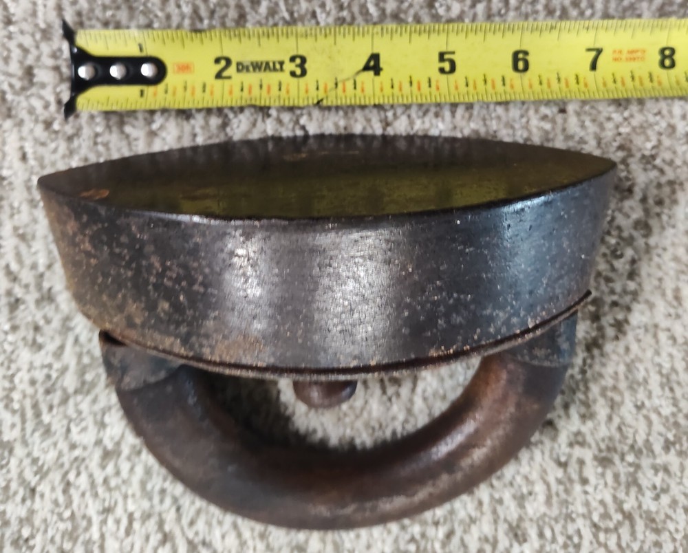 VINTAGE A.C. WILLIAMS IRON -NICE PIECE