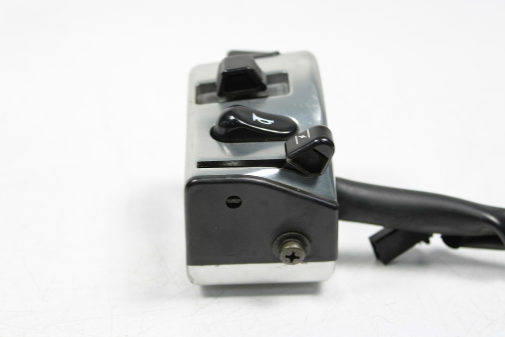 06 Yamaha Vstar XVS 1100 Left Handlebar Control Switch