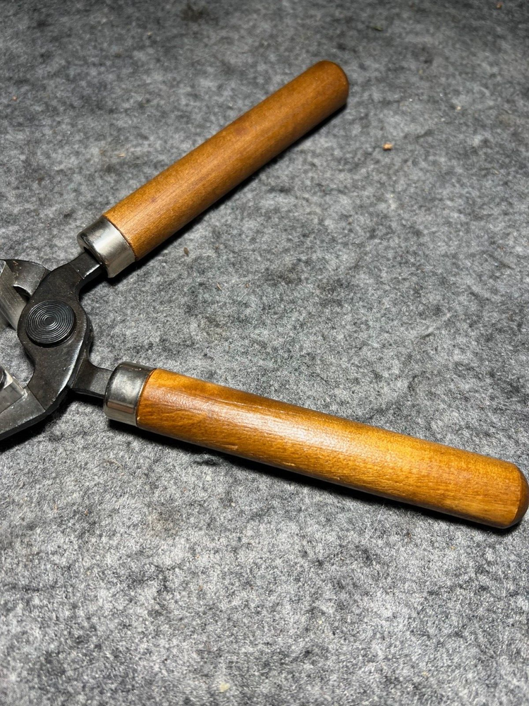 Lee Bullet Mold No 440 RB with Paperwork