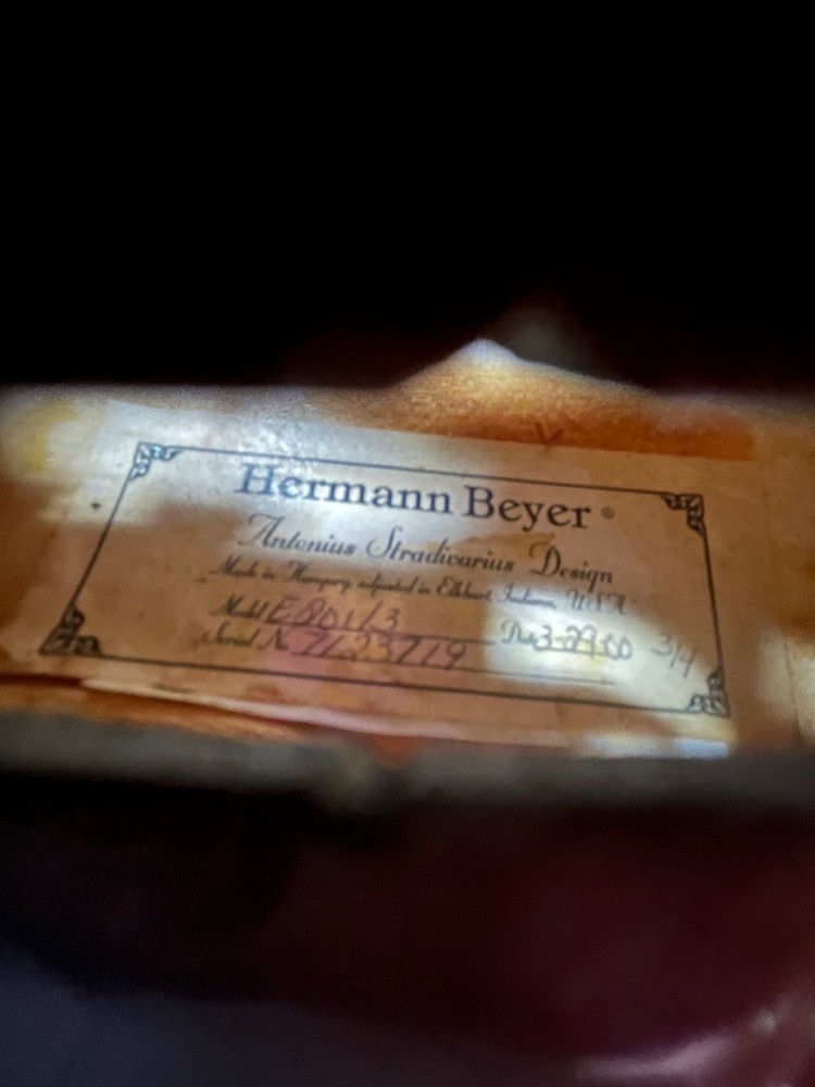 Hermann Beyer E201/3 3/4 Violin W/ Case