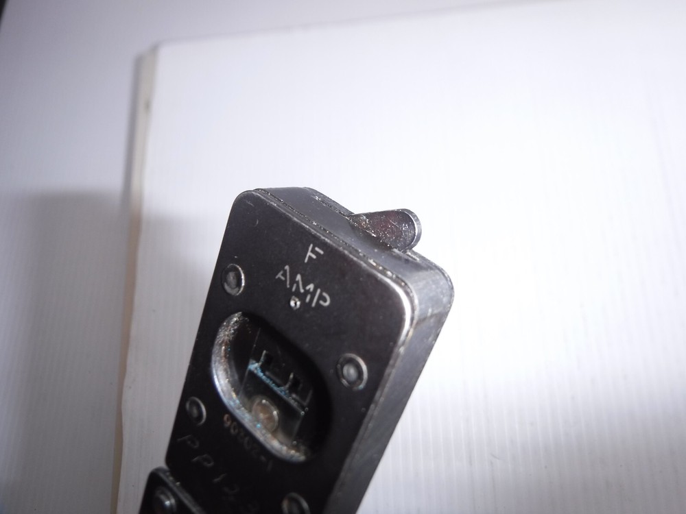 AMP 90302-1 Hand Crimp PP1237