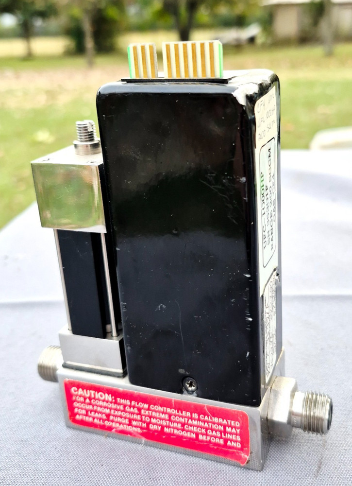 Unit UFC-1100 HP Mass Flow Controller Range 200 SCCM Gas CF4