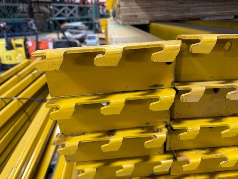 96 in x 3in Keystone Style Full Step Yellow Beam