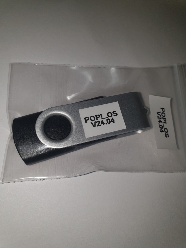 Linux Pop OS V24.04 LTS, 64-bit, Bootable Live and Install USB Flash Drive