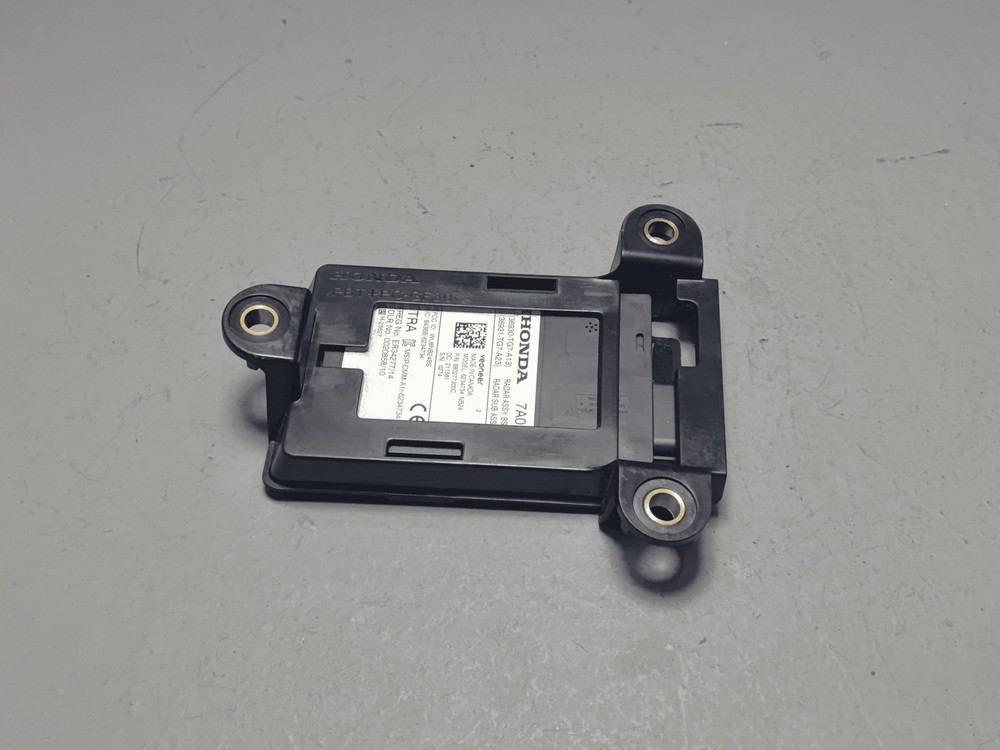 2019-2022 HONDA PILOT REAR PASSENGER SIDE BLIND SPOT RADAR SENSOR MODULE OEM