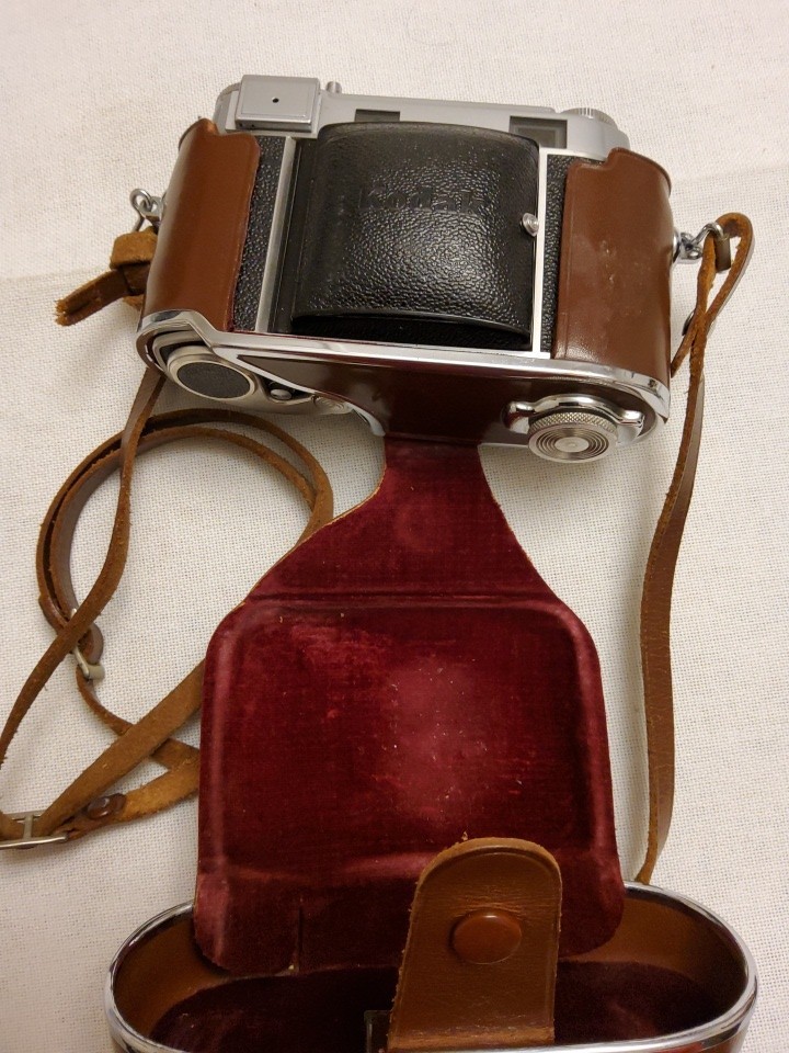 Retina IIIc 35mm Rangefinder Camera with Brown Case Black Silver