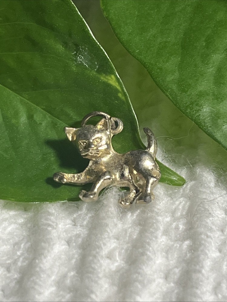 Vintage Silver Toned Playful Kitten Charm