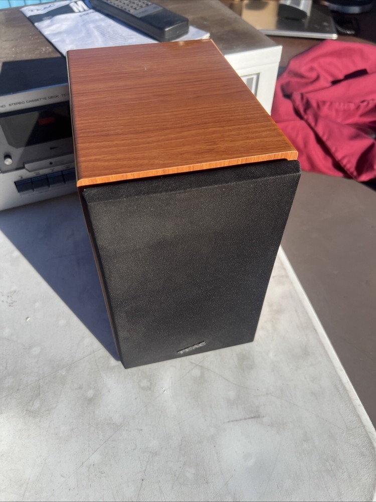 Teac MC-D90/ LS-MC-90 TEAC speakers