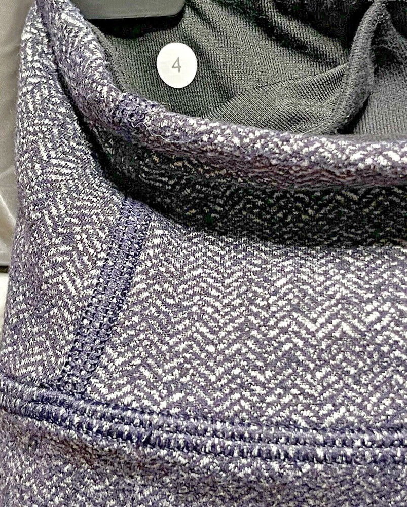 LULULEMON WOMENS GRAY LEGGINGS SIZE 4