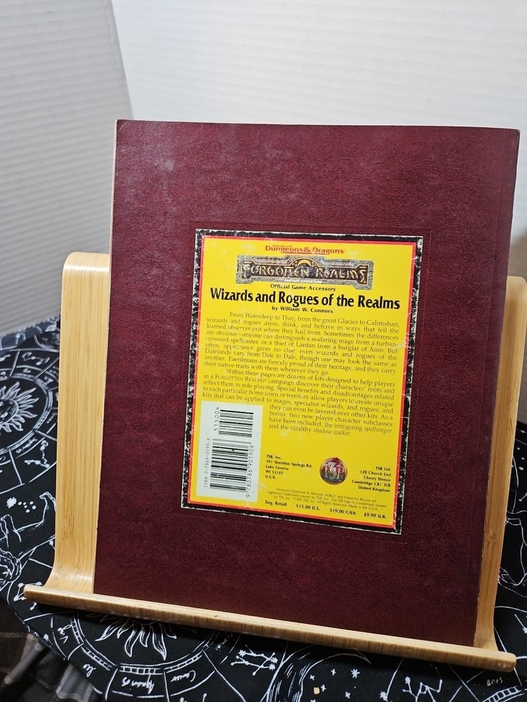 Advanced dungeon dragons forgotten realms. Accessory ,wizards rogues realms.