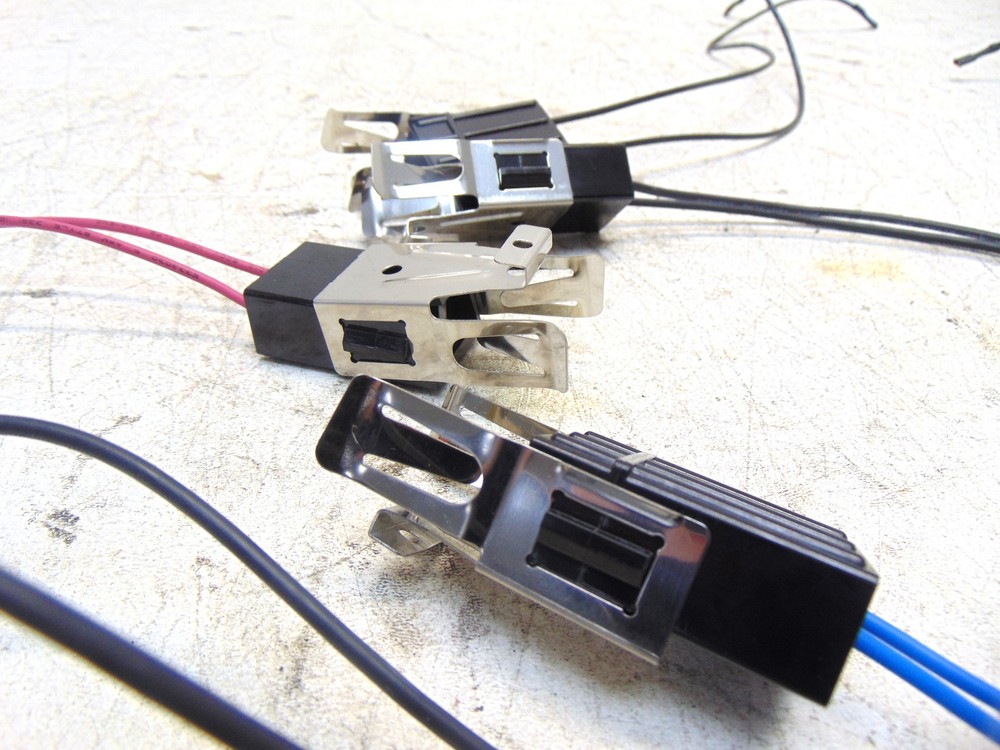 GE Electric Range JBS360DM4WW Surface Element Receptacles Set