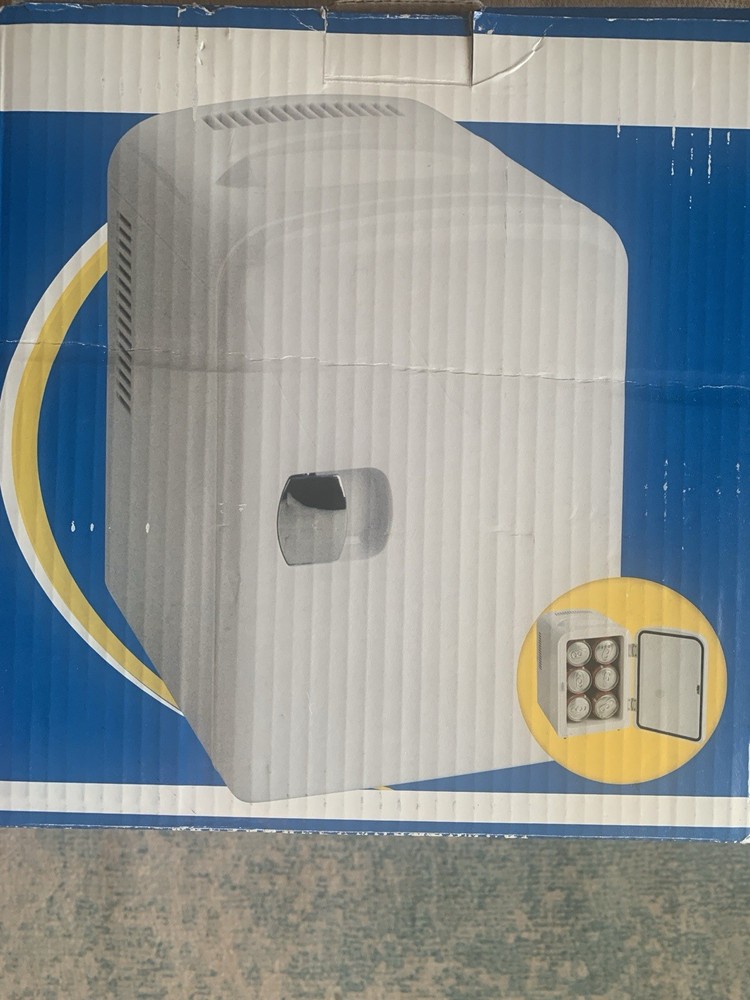 Mini Refrigerator 12VDC Cold/Hot Compatible.  Cools 6 cans.  Portable w/Plug.