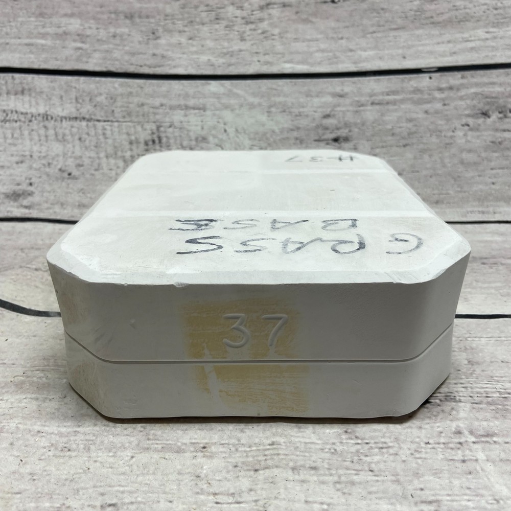 1995 Riverview Ceramic Slip Casting Mold Grass Base #37