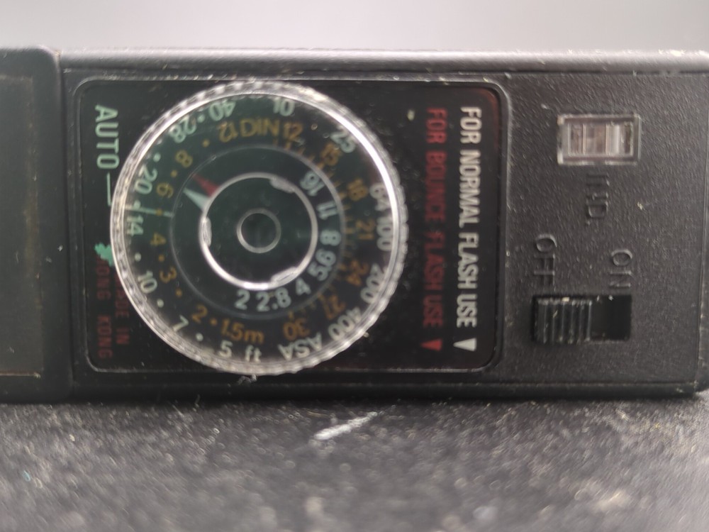 K Mart Focal Computer 400 Camera Flash Unit Vintage Accessory Untested