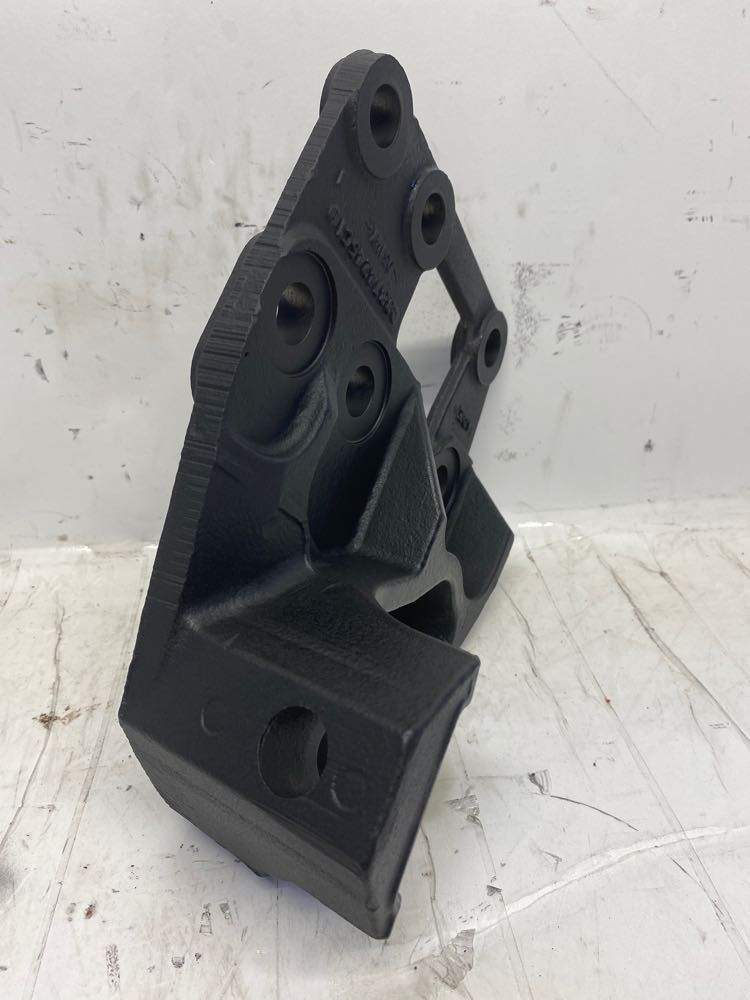 2014 International Maxxforce 13 Engine Mount 3874245C1 (548-12667)