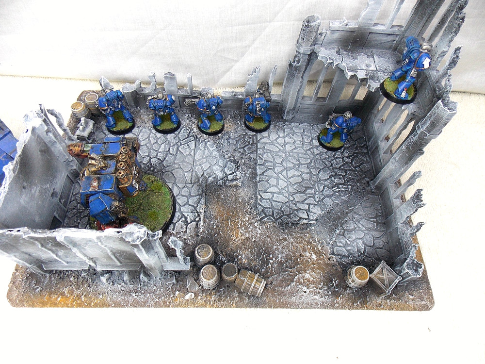 WARGAMING TERRAIN PAINTED BUILDING