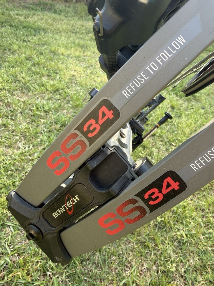 Bowtech SS34 Compound Bow Gray/Black Right Hand w/ Accessories & Rangefinder