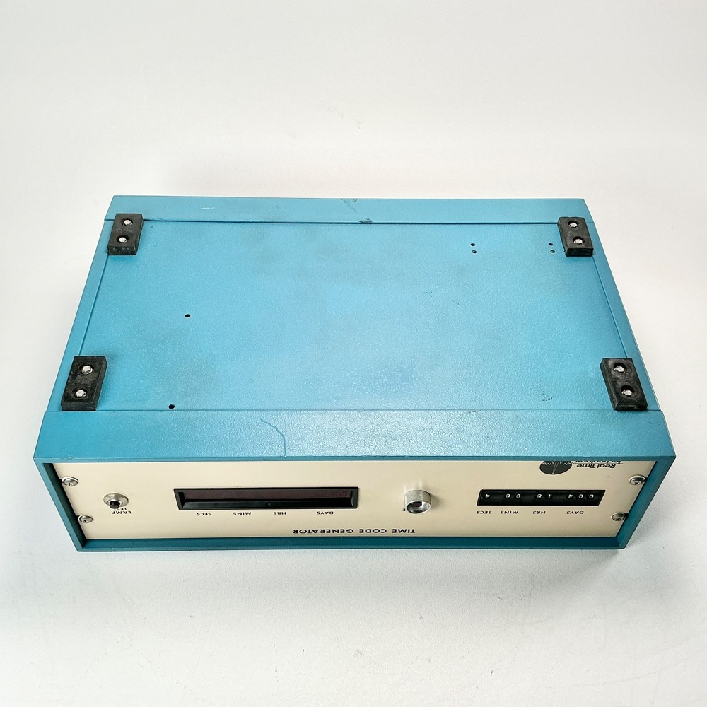 Real Time Technology Time Code Generator Vintage SMPTE Broadcast Unit Powers On