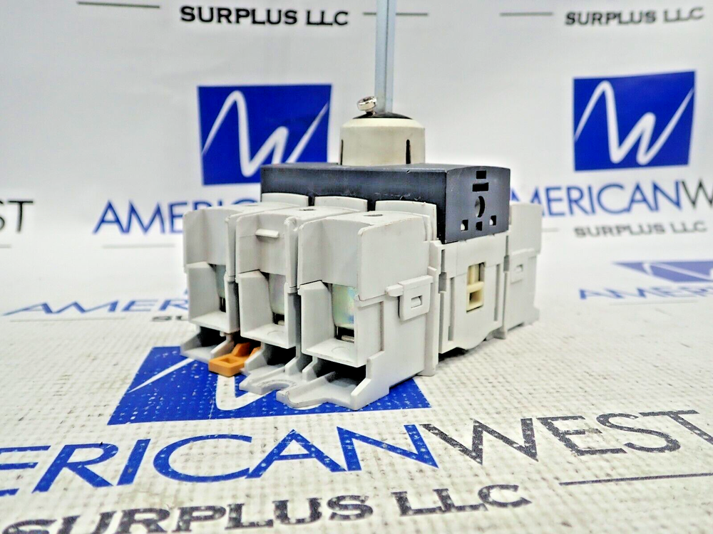 Socomec 22013003 Disconnect Load Break Switch 3P 30A 600V