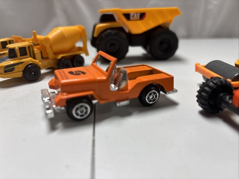 6 Construction Toy Vehicles ￼