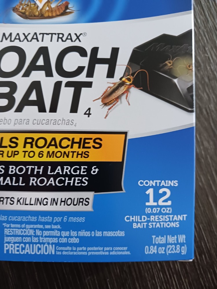 Hot Shot Maxattrax Roach Bait 12 Bait Stations NEW