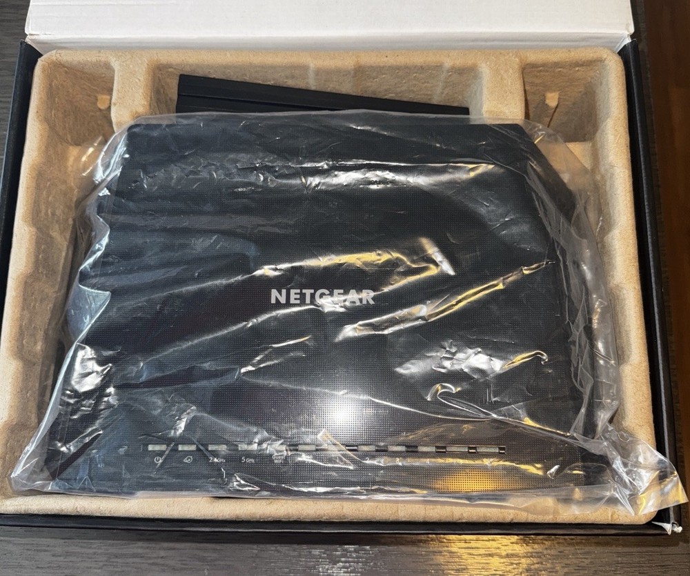 NETGEAR Nighthawk Wi-Fi Router - AC2100 - OPENBOX