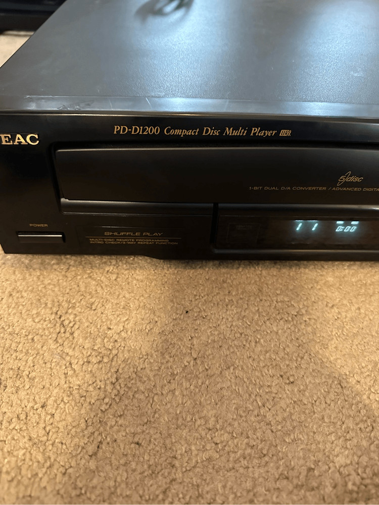 TEAC PD-D1200 Compact 5 Disk Multi CD Player No Remote Tested Works
