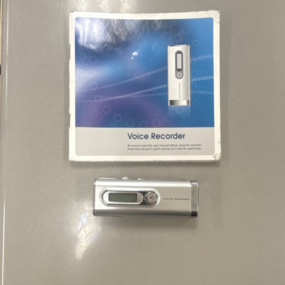 Forus FSV-1646 Digital Voice Recorder Handheld Flash Memory Silver Model