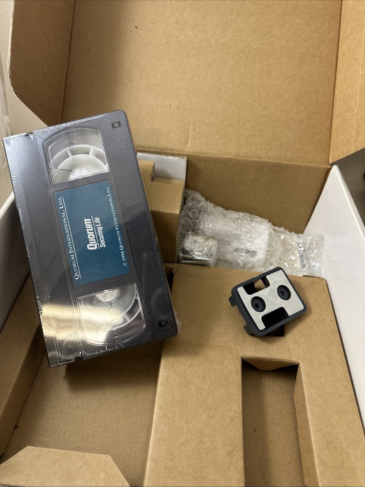 Quorum Home Master HM-100 Security System with remote , cassette , AC adapter