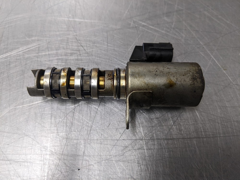Variable Valve Timing Solenoid From 2014 Nissan Pathfinder 3.5