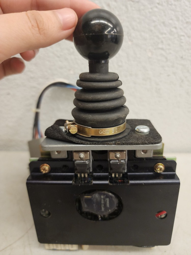 Grove 7352000971 Joystick Controller For Parts