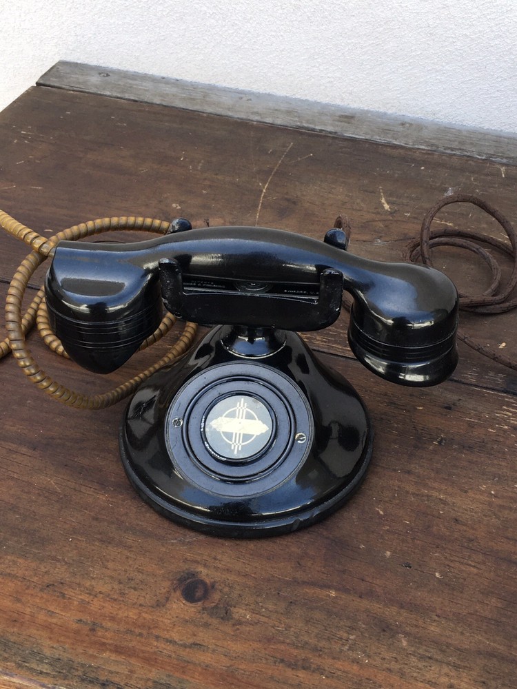 Monophone no dial Automatic Electric Company with working Ringer Box set.