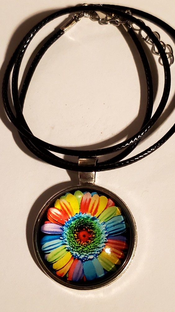 Rainbow Daisy Hippie Necklace