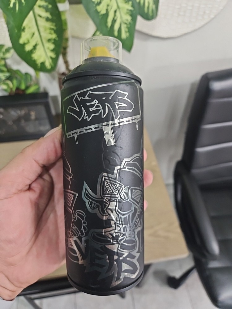 Vers limited edition spray paint X2 Empty