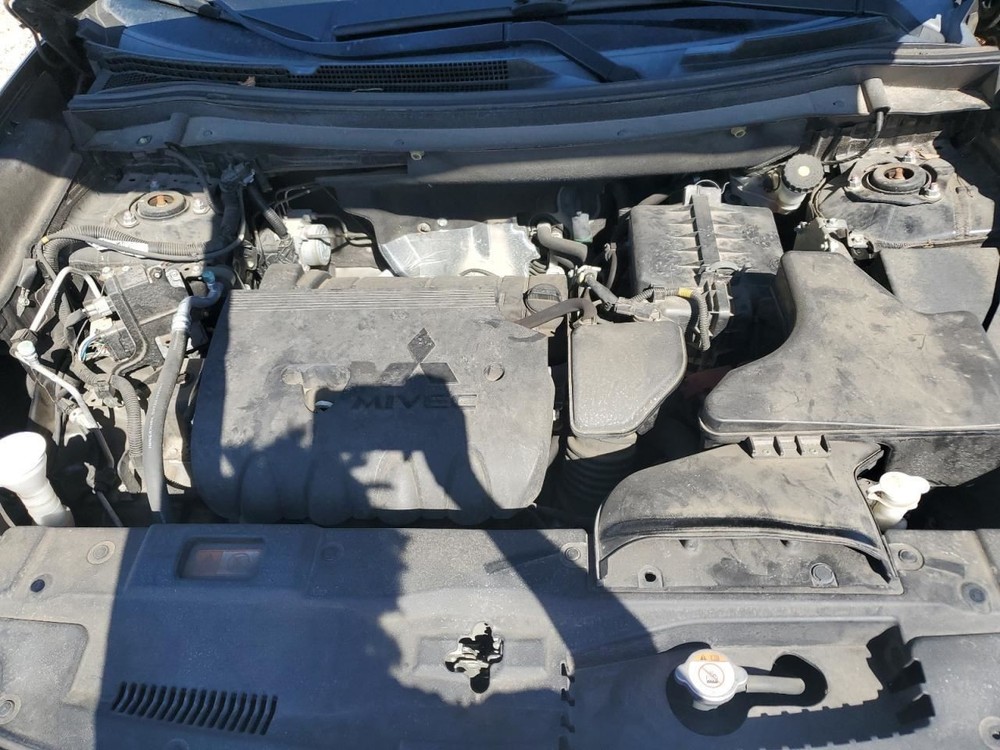 OUTLANDER 2017 Glove Box 4803825