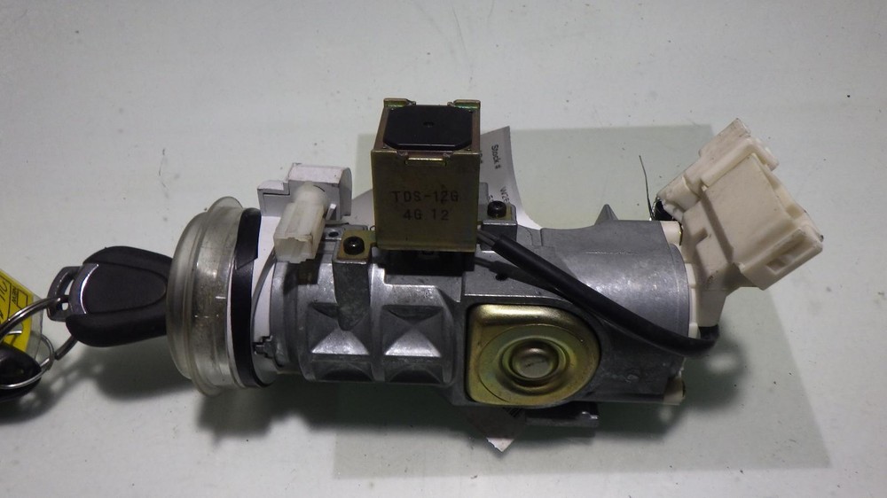05 SUBARU LEGACY Ignition W/Key