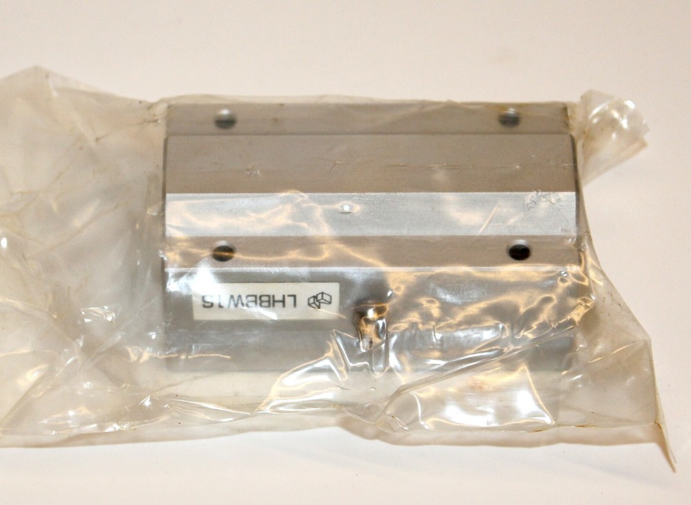 Linear Bushings W/Pillow Blocks LHBBW16